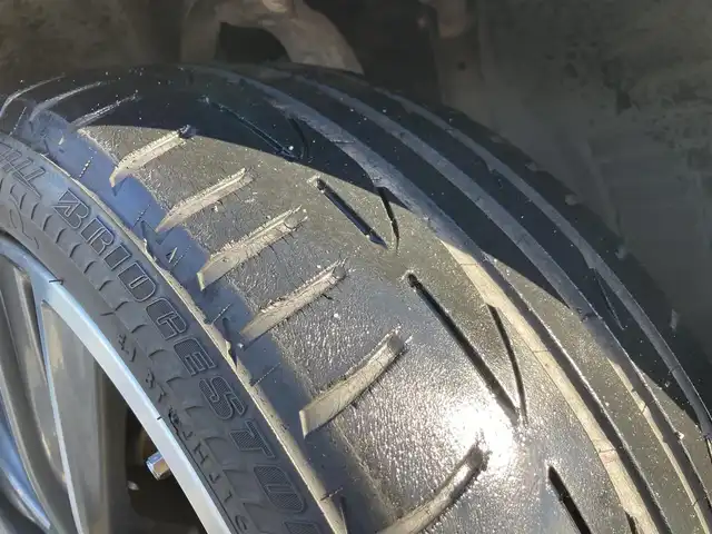 日産 スカイライン 200GT－t タイプSP 静岡県 2015(平27)年 8.1万km ダークメタルグレー エマージェンシーブレーキ/純正メーカーナビ/　AM FM CD DVD Bluetooth USB AUX/フルセグTV/ビルトインETC/前後方ドライブレコーダー/レーダークルーズコントロール/LEDオートヘッドランプ/パワーシート(前席)/シートヒーター(前席)/前後方クリアランスソナー/純正19インチアルミホイール/スマートキー2本/シングルサンルーフ/アラウンドビューモニター/ブラックレザーシート