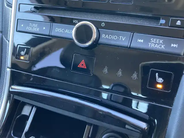 日産 スカイライン 200GT－t タイプSP 静岡県 2015(平27)年 8.1万km ダークメタルグレー エマージェンシーブレーキ/純正メーカーナビ/　AM FM CD DVD Bluetooth USB AUX/フルセグTV/ビルトインETC/前後方ドライブレコーダー/レーダークルーズコントロール/LEDオートヘッドランプ/パワーシート(前席)/シートヒーター(前席)/前後方クリアランスソナー/純正19インチアルミホイール/スマートキー2本/シングルサンルーフ/アラウンドビューモニター/ブラックレザーシート