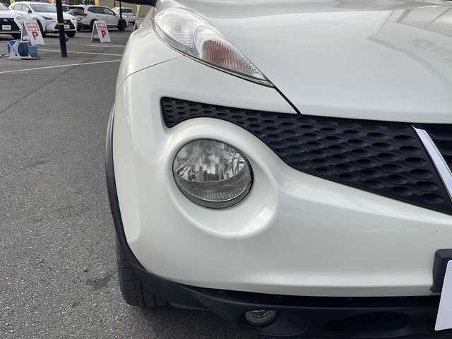 日産 ジューク 15RX 茨城県 2010(平22)年 6.3万km 白 純正SDナビ(CD，DVD/バックカメラ/フルセグTV)/HIDオートライト/スマートキー/USB入力端子/ETC/ドライブレコーダー/17インチ純正アルミホイール/純正フロアマット