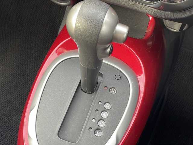 日産 ジューク 15RX 茨城県 2010(平22)年 6.3万km 白 純正SDナビ(CD，DVD/バックカメラ/フルセグTV)/HIDオートライト/スマートキー/USB入力端子/ETC/ドライブレコーダー/17インチ純正アルミホイール/純正フロアマット