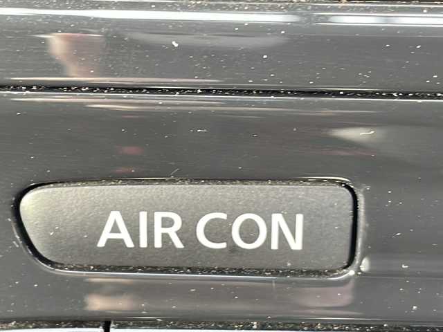 日産 ジューク 15RX 茨城県 2010(平22)年 6.3万km 白 純正SDナビ(CD，DVD/バックカメラ/フルセグTV)/HIDオートライト/スマートキー/USB入力端子/ETC/ドライブレコーダー/17インチ純正アルミホイール/純正フロアマット