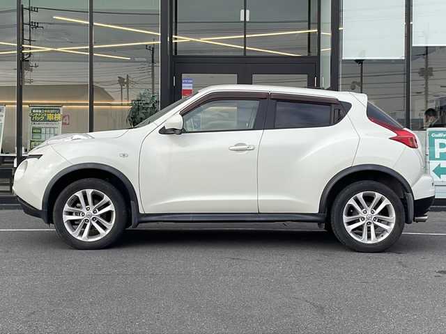 日産 ジューク 15RX 茨城県 2010(平22)年 6.3万km 白 純正SDナビ(CD，DVD/バックカメラ/フルセグTV)/HIDオートライト/スマートキー/USB入力端子/ETC/ドライブレコーダー/17インチ純正アルミホイール/純正フロアマット