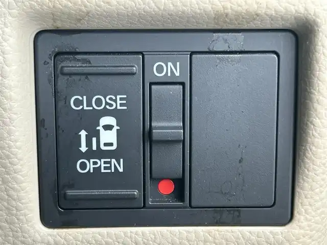 ホンダ Ｎ ＢＯＸ G L ホンダセンシング 山形県 2020(令2)年 3.3万km ブリティッシュグリーンP 4WD/ホンダセンシング/ワンオーナー/SDナビ/　　【CD DVD BT フルセグ USB】/バックカメラ/パワースライドドア/レーダークルーズコントロール/LEDオートライト/シートヒーター/アイドリングストップ/ステアリングスイッチ/電動格納ウィンカーミラー/ミラーヒーター/スマートキー/ETC