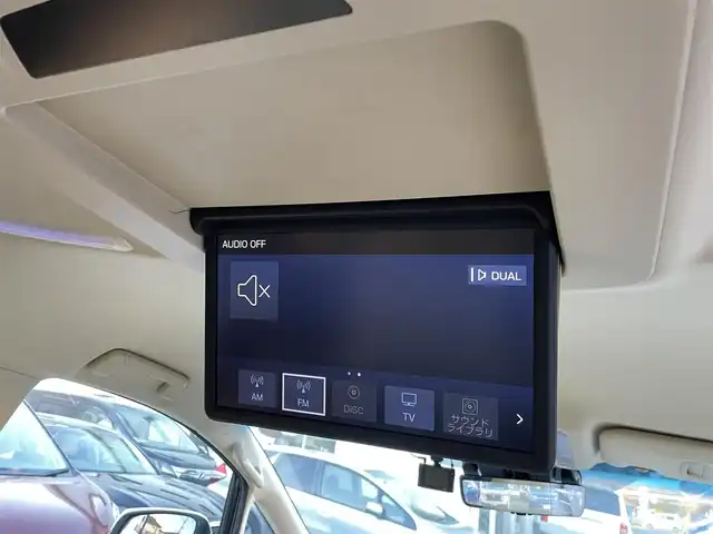 トヨタ アルファードハイブリット G Fパッケージ 東京都 2022(令4)年 6.1万km ホワイトパールクリスタルシャイン 純正10.5型ナビ/（CD/DVD/BT/USB）/全周囲カメラ/純正13.1インチフリップダウンモニター/JBLサウンド/純正ビルトインETC2.0/プリクラッシュセーフティ/クリアランスソナー/レーントレーシングアシスト/リヤクロストラフィックアラート/ブラインドスポットモニター/パーキングサポートブレーキ/デジタルインナーミラー/前後ドライブレコーダー/両側パワースライドドア/純正フロアマット/LEDヘッドライト/フロントフォグランプ/運転席メモリ付きパワーシート/前席シートヒーター/パワーバックドア