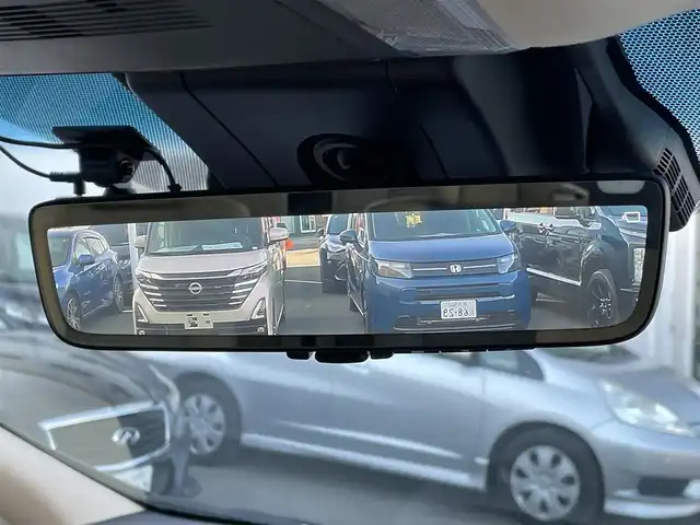 トヨタ アルファードハイブリット G Fパッケージ 東京都 2022(令4)年 6.1万km ホワイトパールクリスタルシャイン 純正10.5型ナビ/（CD/DVD/BT/USB）/全周囲カメラ/純正13.1インチフリップダウンモニター/JBLサウンド/純正ビルトインETC2.0/プリクラッシュセーフティ/クリアランスソナー/レーントレーシングアシスト/リヤクロストラフィックアラート/ブラインドスポットモニター/パーキングサポートブレーキ/デジタルインナーミラー/前後ドライブレコーダー/両側パワースライドドア/純正フロアマット/LEDヘッドライト/フロントフォグランプ/運転席メモリ付きパワーシート/前席シートヒーター/パワーバックドア