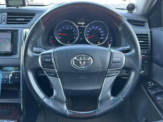 トヨタ マークＸ 250GリラックスセレブラックLTD 栃木県 2012(平24)年 15.6万km ホワイトパールクリスタルシャイン ブラックリミテッド/　　・助手席電動シート/　　・専用ブラウン木目調/革巻きコンビステアリング/　　・スマートキー＆プッシュスタート/　　・HIDヘッドライト/　　・フォグランプ/サンルーフ/オプティトロンメーター/HDDナビ/フルセグテレビ/運転席・助手席電動シート/ETC/全席オートパワーウィンドウ/KNEE AIR BAG/純正フロアマット/純正サイドバイザー/ルームミラー型レーダー探知機/前後ドライブレコーダー