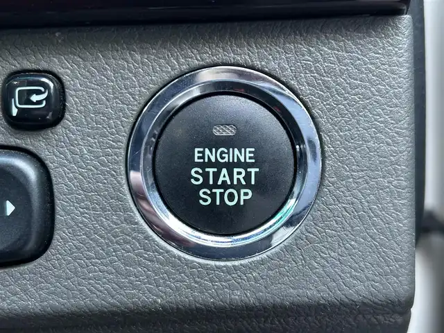 トヨタ マークＸ 250GリラックスセレブラックLTD 栃木県 2012(平24)年 15.6万km ホワイトパールクリスタルシャイン ブラックリミテッド/　　・助手席電動シート/　　・専用ブラウン木目調/革巻きコンビステアリング/　　・スマートキー＆プッシュスタート/　　・HIDヘッドライト/　　・フォグランプ/サンルーフ/オプティトロンメーター/HDDナビ/フルセグテレビ/運転席・助手席電動シート/ETC/全席オートパワーウィンドウ/KNEE AIR BAG/純正フロアマット/純正サイドバイザー/ルームミラー型レーダー探知機/前後ドライブレコーダー