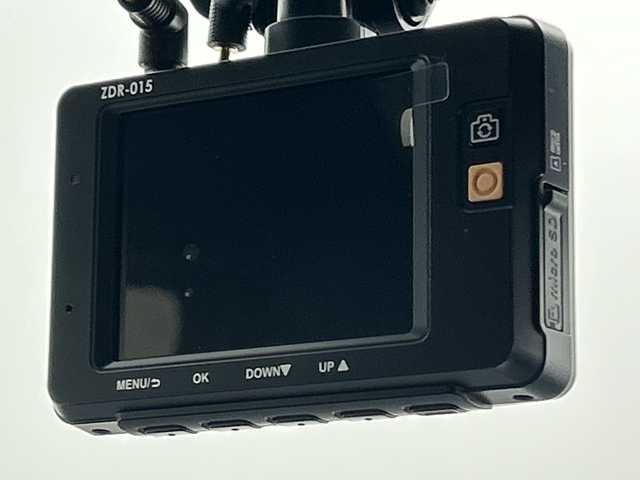 トヨタ ヴォクシー ハイブリッド ZS 煌 三重県 2018(平30)年 4.9万km ブラック /禁煙車//純正１０型ナビ(フルセグ/CD/DVD/BT/AM/FM)　//１２．８型フリップダウンモニター //バックカメラ //フロントカメラ//両側パワースライドドア//ドラレコ前後//シートヒーター //トヨタセーフティーセンス //クルコン //レーンキープアシスト //オートマチックハイビーム //LEDヘッドライト//ビルトインETC//ステアリングスイッチ