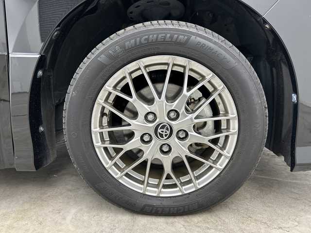 トヨタ ヴォクシー ハイブリッド ZS 煌 三重県 2018(平30)年 4.9万km ブラック /禁煙車//純正１０型ナビ(フルセグ/CD/DVD/BT/AM/FM)　//１２．８型フリップダウンモニター //バックカメラ //フロントカメラ//両側パワースライドドア//ドラレコ前後//シートヒーター //トヨタセーフティーセンス //クルコン //レーンキープアシスト //オートマチックハイビーム //LEDヘッドライト//ビルトインETC//ステアリングスイッチ