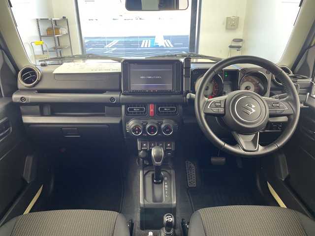 スズキ ジムニー XC 奈良県 2020(令2)年 3.5万km シフォンアイボリーM ４WD/純正８インチナビ/フルセグ/クルーズコントロール/バックカメラ/ETC/ドライブレコーダー/セーフティサポート/レーンキープ/ESC/前席シートヒーター/ステアリングリモコン/ダウンヒルアシスト/オートライト/LEDヘッドランプ/純正アルミ/フォグ