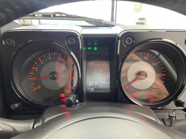 スズキ ジムニー XC 奈良県 2020(令2)年 3.5万km シフォンアイボリーM ４WD/純正８インチナビ/フルセグ/クルーズコントロール/バックカメラ/ETC/ドライブレコーダー/セーフティサポート/レーンキープ/ESC/前席シートヒーター/ステアリングリモコン/ダウンヒルアシスト/オートライト/LEDヘッドランプ/純正アルミ/フォグ