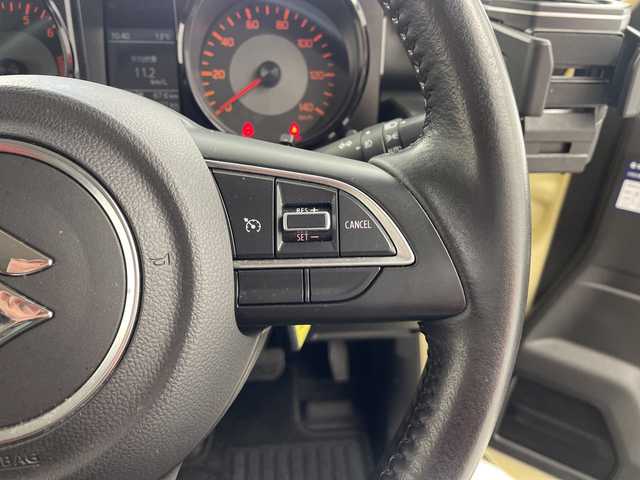 スズキ ジムニー XC 奈良県 2020(令2)年 3.5万km シフォンアイボリーM ４WD/純正８インチナビ/フルセグ/クルーズコントロール/バックカメラ/ETC/ドライブレコーダー/セーフティサポート/レーンキープ/ESC/前席シートヒーター/ステアリングリモコン/ダウンヒルアシスト/オートライト/LEDヘッドランプ/純正アルミ/フォグ