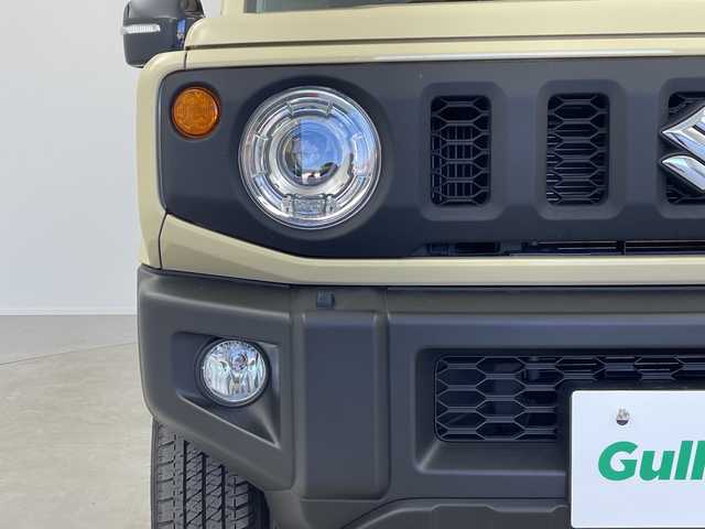 スズキ ジムニー XC 奈良県 2020(令2)年 3.5万km シフォンアイボリーM ４WD/純正８インチナビ/フルセグ/クルーズコントロール/バックカメラ/ETC/ドライブレコーダー/セーフティサポート/レーンキープ/ESC/前席シートヒーター/ステアリングリモコン/ダウンヒルアシスト/オートライト/LEDヘッドランプ/純正アルミ/フォグ