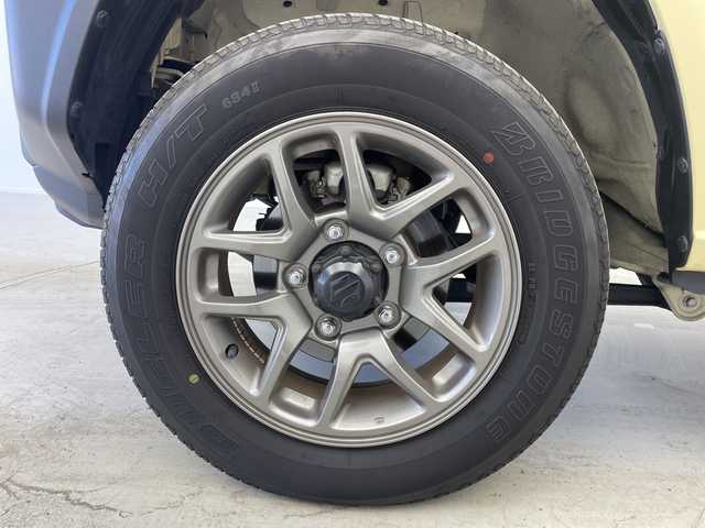 スズキ ジムニー XC 奈良県 2020(令2)年 3.5万km シフォンアイボリーM ４WD/純正８インチナビ/フルセグ/クルーズコントロール/バックカメラ/ETC/ドライブレコーダー/セーフティサポート/レーンキープ/ESC/前席シートヒーター/ステアリングリモコン/ダウンヒルアシスト/オートライト/LEDヘッドランプ/純正アルミ/フォグ