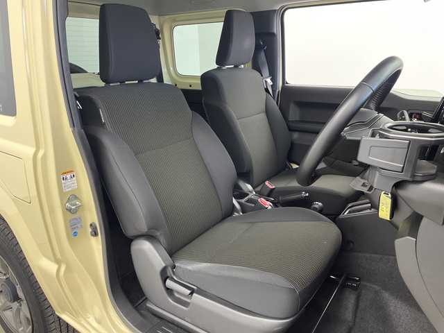 スズキ ジムニー XC 奈良県 2020(令2)年 3.5万km シフォンアイボリーM ４WD/純正８インチナビ/フルセグ/クルーズコントロール/バックカメラ/ETC/ドライブレコーダー/セーフティサポート/レーンキープ/ESC/前席シートヒーター/ステアリングリモコン/ダウンヒルアシスト/オートライト/LEDヘッドランプ/純正アルミ/フォグ