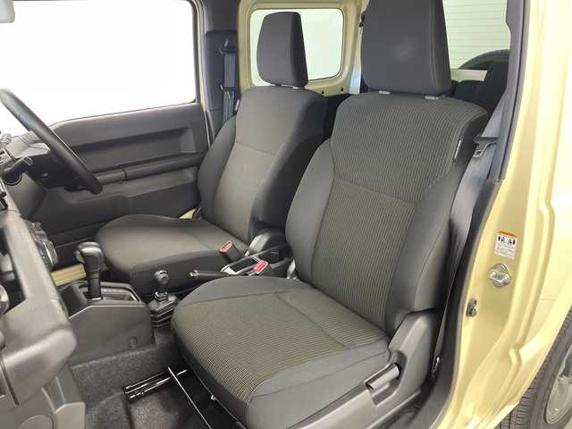 スズキ ジムニー XC 奈良県 2020(令2)年 3.5万km シフォンアイボリーM ４WD/純正８インチナビ/フルセグ/クルーズコントロール/バックカメラ/ETC/ドライブレコーダー/セーフティサポート/レーンキープ/ESC/前席シートヒーター/ステアリングリモコン/ダウンヒルアシスト/オートライト/LEDヘッドランプ/純正アルミ/フォグ