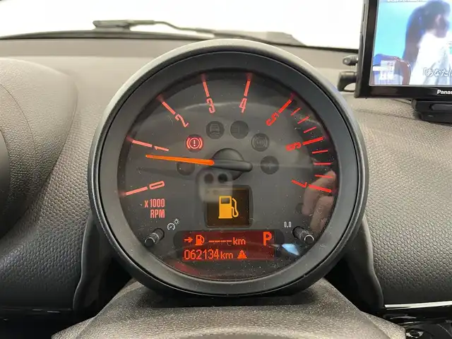 ＭＩＮＩ ミニ クロスオーバー クーパー S D 熊本県 2015(平27)年 6.3万km インターチェンジ・イエロー ・キーレス/・ハーフレザーシート/・純正CD/AUX/・社外ポータブルナビ/・ワンセグTV/・ETC/・HID/・LEDヘッドランプ/・純正マット/・保証書/取説