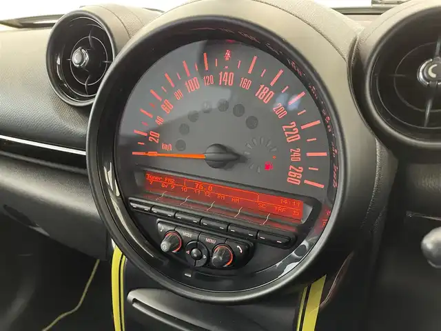 ＭＩＮＩ ミニ クロスオーバー クーパー S D 熊本県 2015(平27)年 6.3万km インターチェンジ・イエロー ・キーレス/・ハーフレザーシート/・純正CD/AUX/・社外ポータブルナビ/・ワンセグTV/・ETC/・HID/・LEDヘッドランプ/・純正マット/・保証書/取説