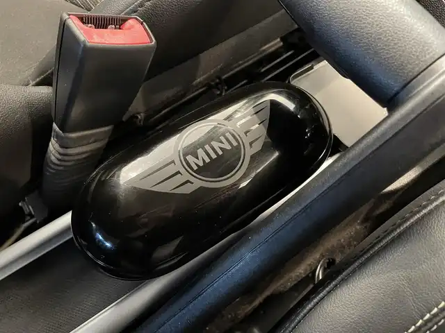 ＭＩＮＩ ミニ クロスオーバー クーパー S D 熊本県 2015(平27)年 6.3万km インターチェンジ・イエロー ・キーレス/・ハーフレザーシート/・純正CD/AUX/・社外ポータブルナビ/・ワンセグTV/・ETC/・HID/・LEDヘッドランプ/・純正マット/・保証書/取説