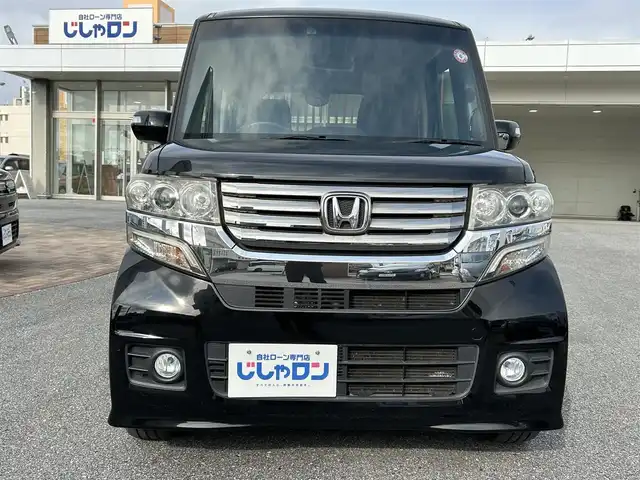 ホンダ Ｎ ＢＯＸ カスタム G 沖縄県 2014(平26)年 4.6万km スマートブラック (株)IDOMが運営する【じしゃロンOO店】の自社ローン専用車両になりますこちらは現金またはオートローンご利用時の価格です。自社ローンご希望の方は別途その旨お申付け下さい/・プッシュスタート　/・ナビ　/・ＴＶ　/・Ｂｌｕｅｔｏｏｔｈ接続　/・バックカメラ　/・純正フロアマット　/・ＥＴＣ　/・片側パワースライドドア　/・スマートキー　/・横滑り防止装置　/・盗難防止装置　/・オートライト