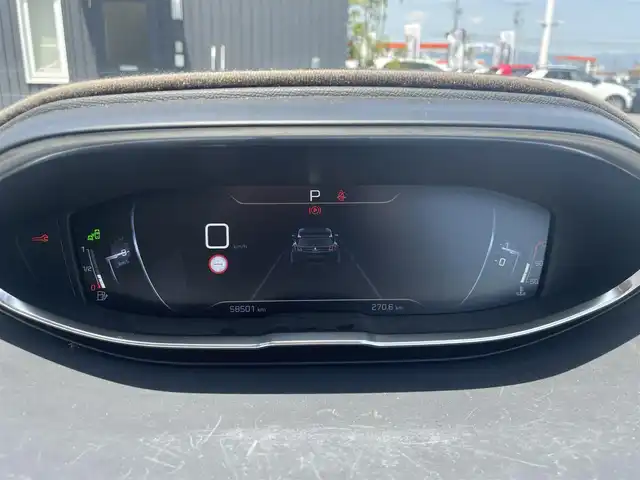 プジョー ３００８ ブルー HDi スペシャルED 滋賀県 2018(平30)年 5.9万km パールⅡ サンルーフ/ハーフレザーシート/アクティブセーフティブレーキ/レーンキープアシスト/ブラインドスポットモニター/純正ディスプレイオーディオ/（BT/CarPlay/USB）/バックカメラ/サイドカメラ/ETC/純正LEDヘッドライト/純正18インチAW