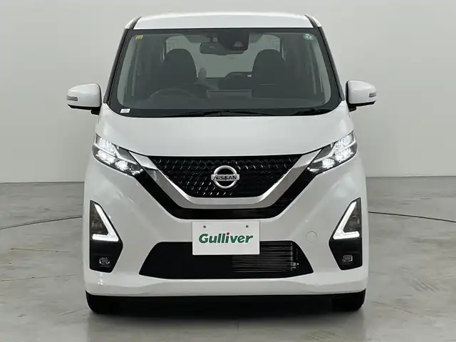 日産 デイズ ハイウェイスターX 福岡県 2020(令2)年 0.8万km ホワイトパール 純正９型ナビ（ＢＴ，フルセグＴＶ）　/全方位カメラ　/ナビ連動前後ドラレコ　/ＥＴＣ　/コーナーセンサー　/エマージェンシーブレーキ　/レーンキープ　/セーフティ・シールドスイッチ　/アイドリングストップ　/ＬＥＤ