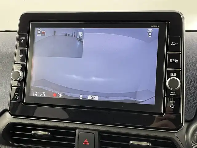 日産 デイズ ハイウェイスターX 福岡県 2020(令2)年 0.8万km ホワイトパール 純正９型ナビ（ＢＴ，フルセグＴＶ）　/全方位カメラ　/ナビ連動前後ドラレコ　/ＥＴＣ　/コーナーセンサー　/エマージェンシーブレーキ　/レーンキープ　/セーフティ・シールドスイッチ　/アイドリングストップ　/ＬＥＤ