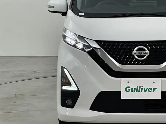 日産 デイズ ハイウェイスターX 福岡県 2020(令2)年 0.8万km ホワイトパール 純正９型ナビ（ＢＴ，フルセグＴＶ）　/全方位カメラ　/ナビ連動前後ドラレコ　/ＥＴＣ　/コーナーセンサー　/エマージェンシーブレーキ　/レーンキープ　/セーフティ・シールドスイッチ　/アイドリングストップ　/ＬＥＤ