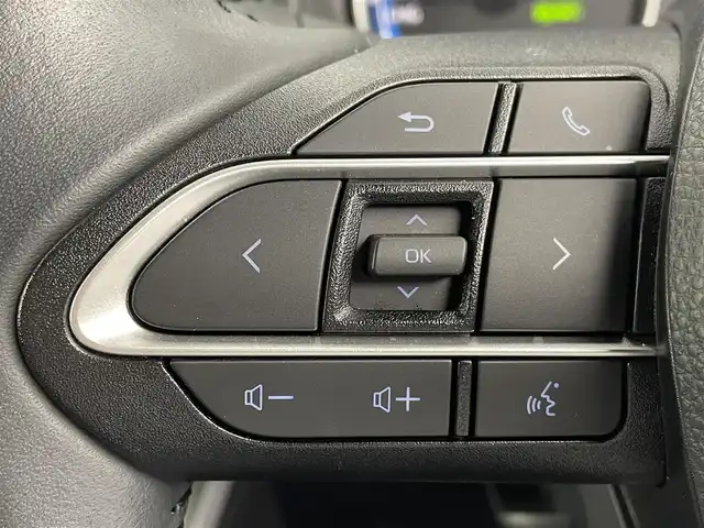 トヨタ ヴォクシー ハイブリッド S－G 千葉県 2023(令5)年 1.8万km マッシブグレー 禁煙車/トヨタセーフティセンス/・車線逸脱警報システム/・レーンキープアシスト/・プリクラッシュセーフティ/・プリクラッシュセーフティブレーキ/・クリアランスソナー/・レーダークルーズコントロール/片側パワースライドドア/純正ディスプレイオーディオ/・USB/Bluetooth/・バックカメラ/・ビルトインETC2.0/革巻きステアリング/・ステアリングスイッチ/電子パーキング/・ブレーキホールド/純正フロアマット/純正16インチAW/オートライト/・オートマチックハイビーム/・LEDヘッドライト/・ヘッドライトイベライザー/プッシュスタート/・スマートキー/取扱説明書、新車時保証書、メディア取扱説明書