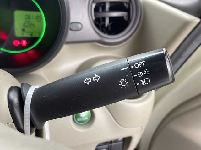 ホンダ Ｎ ＢＯＸ G Lパッケージ 千葉県 2012(平24)年 8.2万km プレミアムホワイトパール 禁煙車/ワンオーナー/純正ナビ(VXM-128VS)/CD/DVD/SD/地デジ/バックカメラ/片側電動スライドドア/ETC/横滑り防止機能/ステアリングスイッチ/アイドリングストップ/電格ミラー/純正ホイールキャップ/スマートキー/プッシュスタート/スペアキー1本/AAC/ドアバイザー/保証書/取扱説明書