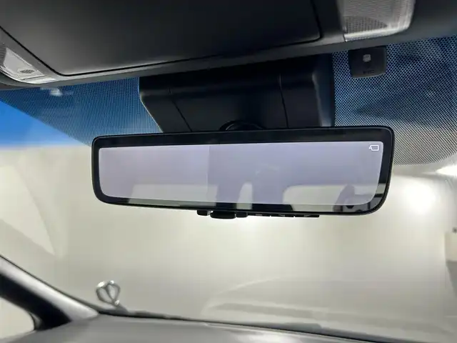 トヨタ アルファード S タイプゴールド 佐賀県 2020(令2)年 4.3万km ホワイトパールクリスタルシャイン 純正9インチディスプレイオーディオ/【Mirrorcast.Bluetooth】/純正12インチフリップダウンモニター/衝突被害軽減システム/デジタルインナールームミラー/ブラインドスポットモニター/レーダークルーズコントロール/ロードサインアシスト/レーンアシスト/パーキングサポートブレーキ/クリアランスソナー/オートマチックハイビーム/オートライト/両側パワースライドドア/パワーバックドア/ハーフレザーシート/セカンドシートオットマン/純正フロアマット/3眼LEDヘッドライト/フォグライト/純正18インチアルミホイール