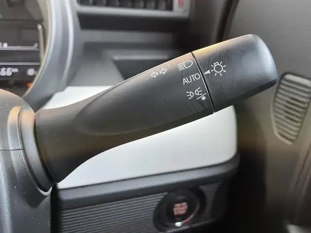 スズキ スペーシア HYBRID G 千葉県 2023(令5)年 1.9万km シルキーシルバーメタリック 衝突軽減ブレーキ/オーディオ/CD/両側スライドドア/コーナーセンサー/レーンアシスト/プッシュスタート/スマートキー