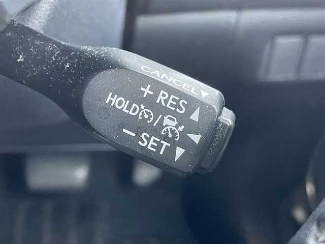 トヨタ ハリアー プレミアム 東京都 2018(平30)年 5.8万km ホワイトパールクリスタルシャイン 純正ナビ/バックモニター/プリクラッシュセーフティ/レーンディパーチャーアラート/インテリジェントクリアランスソナー/レーダークルーズ/パワーシート/パワーバックドア/ETC/ドライブレコーダー