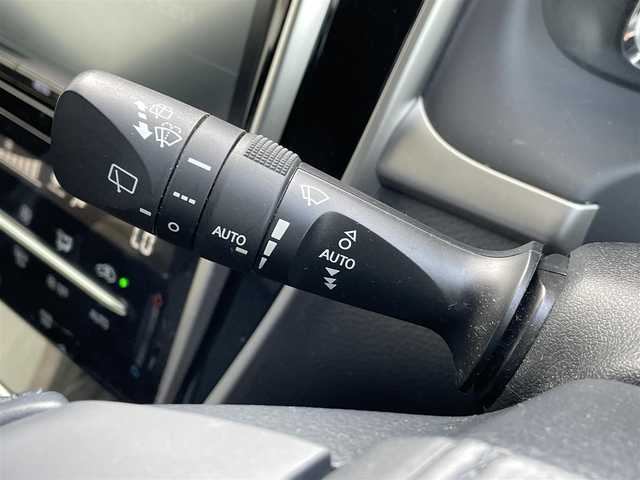 トヨタ ハリアー プレミアム 東京都 2018(平30)年 5.8万km ホワイトパールクリスタルシャイン 純正ナビ/バックモニター/プリクラッシュセーフティ/レーンディパーチャーアラート/インテリジェントクリアランスソナー/レーダークルーズ/パワーシート/パワーバックドア/ETC/ドライブレコーダー