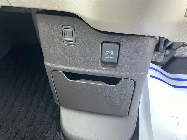 ホンダ Ｎ ＢＯＸ G L ホンダセンシング 鳥取県 2020(令2)年 9.1万km ブリティッシュグリーンP (株)IDOMが運営する【じしゃロン鳥取店】の自社ローン専用車両になります。こちらは現金またはオートローンご利用時の価格です。自社ローンご希望の方は別途その旨お申付け下さい/社外ナビ（MDVーS707）/・フルセグTV/・Bluetooth接続/・CD/DVD/片側パワースライドドア/ビルトインETC/バックカメラ/LEDヘッドライト/ドライブレコーダー/オートライト/ベンチシート/ウインカーミラー/ドアバイザー