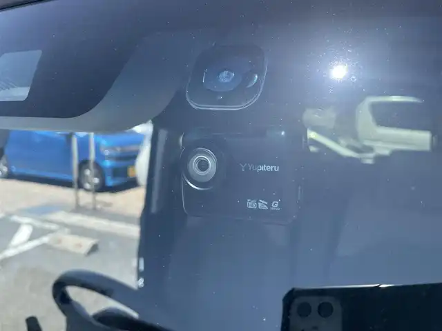 ホンダ Ｎ ＢＯＸ G L ホンダセンシング 鳥取県 2020(令2)年 9.1万km ブリティッシュグリーンP (株)IDOMが運営する【じしゃロン鳥取店】の自社ローン専用車両になります。こちらは現金またはオートローンご利用時の価格です。自社ローンご希望の方は別途その旨お申付け下さい/社外ナビ（MDVーS707）/・フルセグTV/・Bluetooth接続/・CD/DVD/片側パワースライドドア/ビルトインETC/バックカメラ/LEDヘッドライト/ドライブレコーダー/オートライト/ベンチシート/ウインカーミラー/ドアバイザー