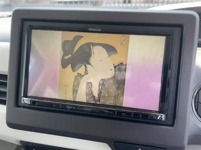 ホンダ Ｎ ＢＯＸ G L ホンダセンシング 鳥取県 2020(令2)年 9.1万km ブリティッシュグリーンP (株)IDOMが運営する【じしゃロン鳥取店】の自社ローン専用車両になります。こちらは現金またはオートローンご利用時の価格です。自社ローンご希望の方は別途その旨お申付け下さい/社外ナビ（MDVーS707）/・フルセグTV/・Bluetooth接続/・CD/DVD/片側パワースライドドア/ビルトインETC/バックカメラ/LEDヘッドライト/ドライブレコーダー/オートライト/ベンチシート/ウインカーミラー/ドアバイザー