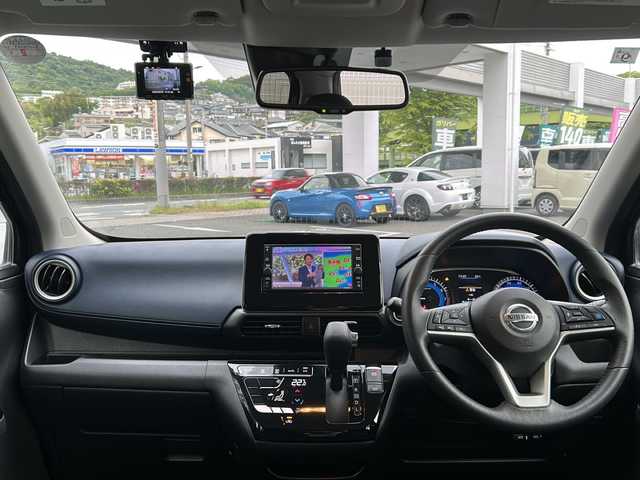 日産 デイズ HWS X プロパイロットED 兵庫県 2019(令1)年 4.9万km ブラック インテリジェントエマージェンシーブレーキ/車線逸脱警報/踏み間違衝突防止アシスト/車線逸脱防止支援システム/フロント、バックソナー/ワンオーナー/純正ナビ/フルセグTV/Bluetooth/インテリジェントアラウンドビューモニター/プロパイロット（自動運転技術）/LEDヘッドランプ/オートライト/電動パーキングブレーキ/オートブレーキホールド/前後ドライブレコーダー/プッシュスタート/スマートキー×２/ETC/取扱説明書・保証書