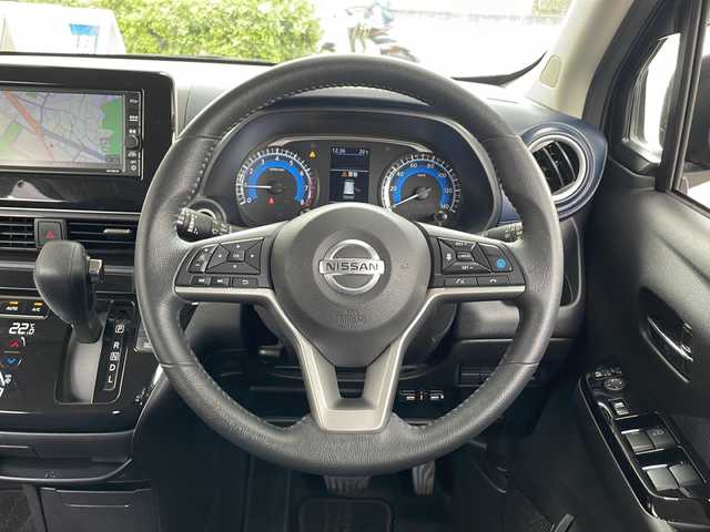 日産 デイズ HWS X プロパイロットED 愛知県 2019(令1)年 4.9万km ブラック (株)IDOMが運営する【じしゃロン名古屋鳴海店】の自社ローン専用車両になりますこちらは現金またはオートローンご利用時の価格です。自社ローンご希望の方は別途その旨お申付け下さい/インテリジェントエマージェンシーブレーキ/車線逸脱警報/踏み間違衝突防止アシスト/車線逸脱防止支援システム/フロント、バックソナー/ワンオーナー/純正ナビ/フルセグTV/Bluetooth/インテリジェントアラウンドビューモニター/プロパイロット（自動運転技術）/LEDヘッドランプ/オートライト/電動パーキングブレーキ/オートブレーキホールド/前後ドライブレコーダー/プッシュスタート/スマートキー×２/ETC/取扱説明書・保証書
