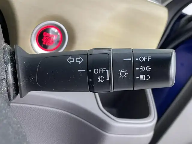 ホンダ フリード G 道央・札幌 2017(平29)年 5.9万km コバルトブルーパール ・4WD/・寒冷地仕様/・社外ナビTV/　BT/CD/DVD/SD/フルセグ/・純正ビルトインETC/・衝突軽減ブレーキ/・レーンキープアシスト/・横滑り防止/・アイドリングストップ/・両側パワースライドドア/・前席シートヒーター/・ステアリングリモコン/・プッシュスタート/・スマートキー×2/・純正エンジンスターター/・純正フロアマット/・社外15インチAW/・社外スタッドレス積込（185/65/R15）/・ヘッドランププレベライザー/・フロントフォグランプ/・ドアミラーウィンカー/・ドアバイザー/・Rワイパー/・保証書/・取扱説明書