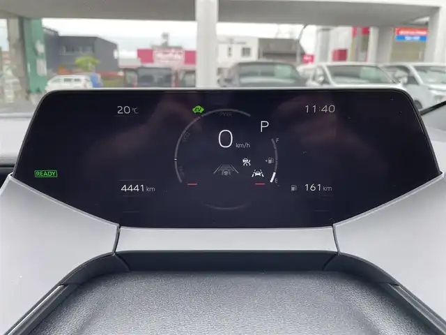 トヨタ プリウス X 愛知県 2024(令6)年 0.5万km スーパーホワイトⅡ 純正SDナビ（NMZK-W73D）/フルセグTV・Bluetooth・USB・CD・DVD・AM・FM/バックカメラ/トヨタセーフティセンス/・プリクラッシュセーフティ（PCS）/・ブラインドスポットモニター（BSM）/・レーダークルーズコントロール/・レーンディパーチャーアラート/・クリアランスソナー/・プロアクティブドライビングアシスト（PDA）/・リヤクロストラフィックアラート（RCTA）/・パーキングサポートブレーキ（PKSB）/・ロードサインアシスト（RSA）/・後方車両接近告知/・安心降車アシスト/・オートハイビーム/LEDヘッドライト/オートライト/ビルトインETC/前後ドライブレコーダー（TZーDR210）/スペアタイヤ/AC100V1500Wアクセサリーコンセント/スマートキー/プッシュスタート/純正フロアマット/純正ドアバイザー/スペアキー/取扱説明書/保証書