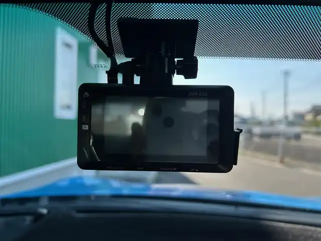トヨタ ８６ GT リミテッド ブラックPKG 宮城県 2018(平30)年 4万km ブライトブルー TRDフルバケットシート（運転席）/TRDフロントタワーバー/TRDドアスタビライザー/TEIN車高調/WORKEMOTION18インチAW/bremboブレーキキャリパー/社外マフラー/コーナーセンサー/リアスポイラー/純正ナビ（NSZT-W66T）/・CD/DVD/・Bluetooth/・フルセグTV/バックカメラ/ETC/ドライブレコーダー/革巻きステアリング/クルーズコントロール/ステアリングスイッチ/シートヒーター/LEDヘッドライト/フォグランプ/オートライト/スマートキー＆プッシュスタート/電動格納ミラー/純正フロアマット/W/サイド/カーテンエアバッグ