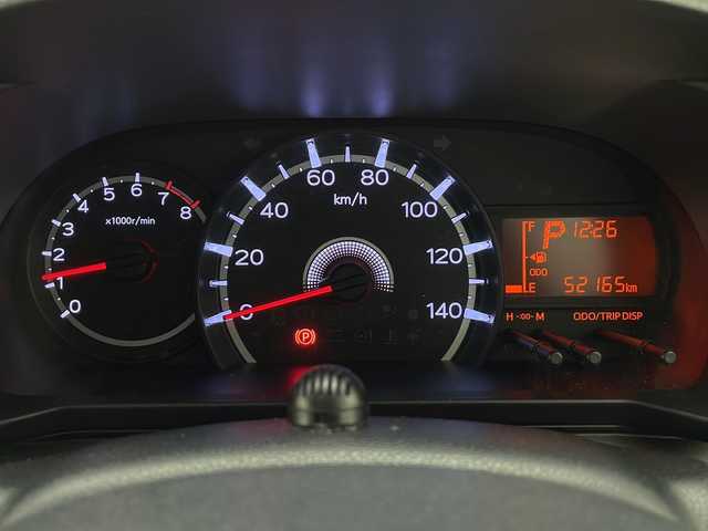 ダイハツ ムーヴ X リミテッドⅡ SAⅢ 長野県 2020(令2)年 5.3万km ファイアークォーツレッドM 4WD/純正ナビ/衝突被害軽減システム/ドライブレコーダー/バックカメラ/アイドリングストップ/フルセグTV/Bluetooth/CD/DVD/USB/ETC/シートヒーター（運転席）/オートライト/LEDヘッドライト/オートマチックハイビーム/ステアリングスイッチ/純正ゴムマット/社外アルミホイール/電動格納ミラー/ドアバイザー/ライトレベライザー/夏タイヤ車載（純正アルミホイール付）