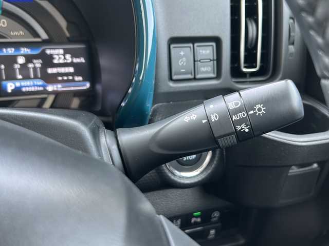 スズキ ハスラー HYBRID X 山口県 2020(令2)年 6.9万km デニムブルー ガンメタリック 2トーン 社外ナビ【MDV-D308BT】/ワンセグテレビ/Bluetooth/アイドリングストップ/プッシュスタート/コーナーセンサー/シートヒーター/オートハイビーム/シートヒーター/社外フロアマット/ドアバイザー/レーンアシスト/横滑り防止装置/衝突被害軽減システム/純正15インチAWサマータイヤ積み込み