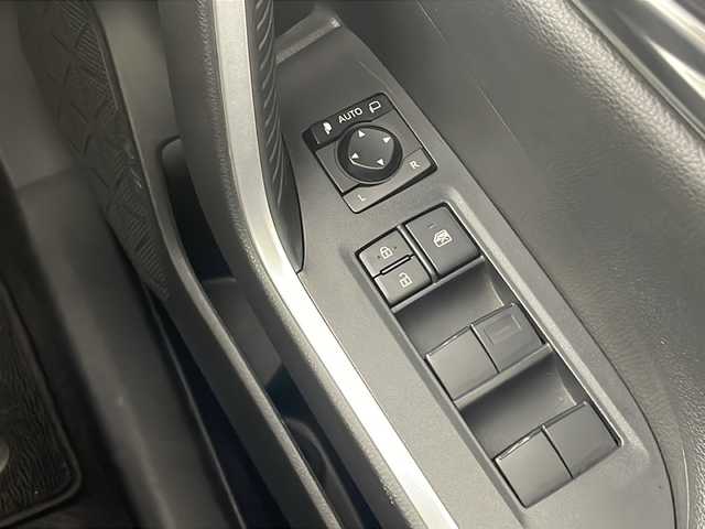 トヨタ ＲＡＶ４ アドベンチャー 栃木県 2020(令2)年 3.8万km アッシュグレーメタリック/アティチュードブラックマイカ 2トーン 純正9インチナビ/ 【AM/FM/CD/DVD/SD/BT】/フルセグTV/トヨタセーフティセンス/・プリクラッシュセーフティ/・レーントレーシングアシスト/・レーダークルーズコントロール/・オートマチックハイビーム/・ロードサインアシスト/クリアランスソナー/運転席パワーシート/オートブレーキホールド/LEDヘッドライト/MTモード付きAT/横滑り防止装置/ステアリングスイッチ/ビルトインETC/純正フロアマット/電動格納ミラー/社外テールライト Valenti(純正積込）