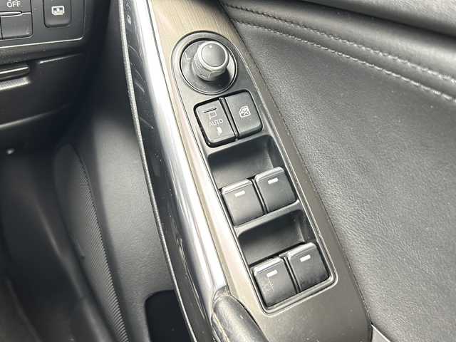 マツダ アテンザ セダン XD Lパッケージ 静岡県 2016(平28)年 9.2万km スノーフレイクホワイトパールマイカ シティブレーキサポート/・レーンキープアシスト/・ブラインドスポットモニター/・ドライバーアテンションアラート/・ロードサインアシスト/純正メーカーナビ/・フルセグTV/・CD/DVD/Bluetooth/ラジオ/主要装備/・バックカメラ/・BOSEサウンド/・レザーシート/・シートヒーター/・ハンドルヒーター/・ヘッドアップディスプレイ/・オートライト/・プッシュスタート/・スマートキー