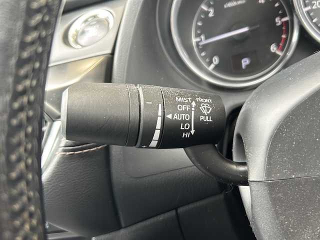 マツダ アテンザ セダン XD Lパッケージ 静岡県 2016(平28)年 9.2万km スノーフレイクホワイトパールマイカ シティブレーキサポート/・レーンキープアシスト/・ブラインドスポットモニター/・ドライバーアテンションアラート/・ロードサインアシスト/純正メーカーナビ/・フルセグTV/・CD/DVD/Bluetooth/ラジオ/主要装備/・バックカメラ/・BOSEサウンド/・レザーシート/・シートヒーター/・ハンドルヒーター/・ヘッドアップディスプレイ/・オートライト/・プッシュスタート/・スマートキー