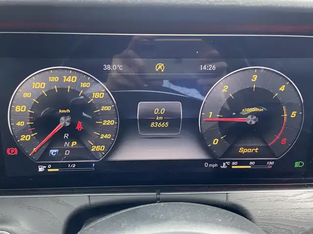 メルセデス・ベンツ Ｅ２２０ｄ アバンギャルド スポーツ 栃木県 2016(平28)年 8.4万km ポーラホワイト パノラマサンルーフ/Brumester/パナメリカーナグリル/レーダーセーフティパッケージ/全方位カメラ/純正ナビ/フルセグ /パワーシート/シートヒーター/黒革シート/電動リアゲート/ETC/LED/純正19インチAW/社外ドラレコ前後