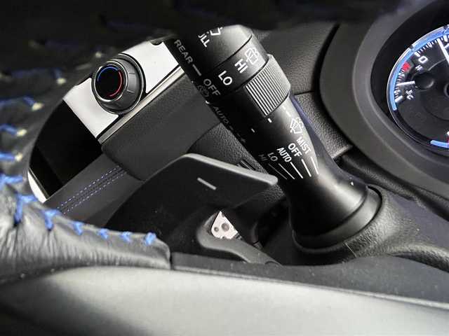 スバル レヴォーグ 1．6GT－S アイサイト 道央・札幌 2014(平26)年 4.1万km クリスタルホワイトP ・４WD/・寒冷地仕様/・社外SDナビ/　CD/BT/USB/フルセグ/・ドライブレコーダー/・アイサイト/・レーダークルーズコントロール/・レーンキープアシスト/・SI-DRIVE/・パワーシート/・キセノンライト/・フォグライト/・オートライト/・純正フロアマット/・ドアバイザー