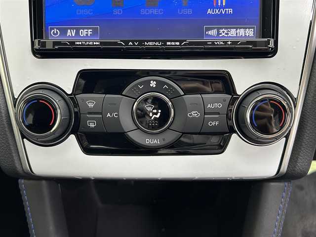 スバル レヴォーグ 1．6GT－S アイサイト 道央・札幌 2014(平26)年 4.1万km クリスタルホワイトP ・４WD/・寒冷地仕様/・社外SDナビ/　CD/BT/USB/フルセグ/・ドライブレコーダー/・アイサイト/・レーダークルーズコントロール/・レーンキープアシスト/・SI-DRIVE/・パワーシート/・キセノンライト/・フォグライト/・オートライト/・純正フロアマット/・ドアバイザー